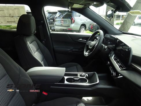 New 2026 Chevrolet Equinox LT w/ Midnight Edition image 16