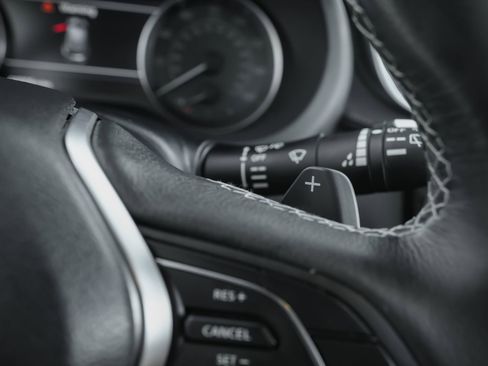 Used 2019 INFINITI QX50 Luxe w/ Navigation Package image 18