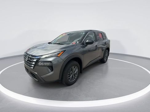 Certified 2026 Nissan Rogue S AWD/4WD image 4