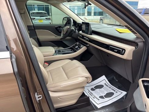 Used 2022 Lincoln Aviator Reserve w/ Equipment Group 201A image 9