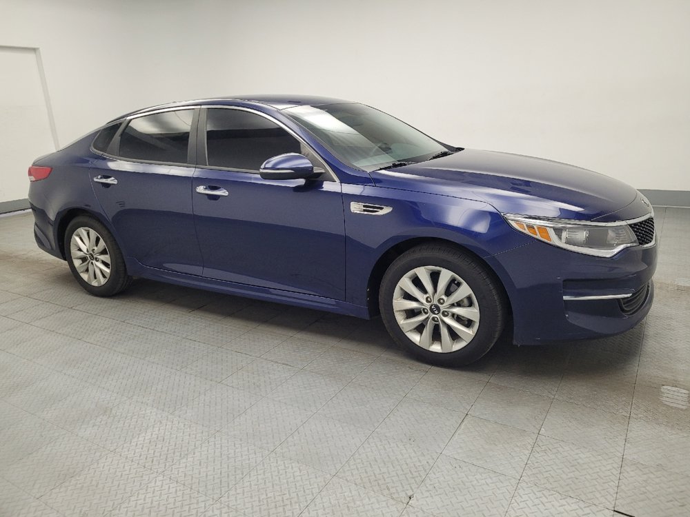 Used 2018 Kia Optima LX w/ 17" Alloy Wheels Package FWD image 11
