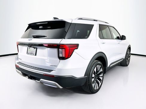 Used 2025 Ford Explorer Platinum w/ LUX Leather Package AWD/4WD image 9