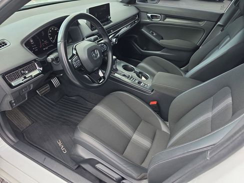 Used 2022 Honda Civic Sport image 4