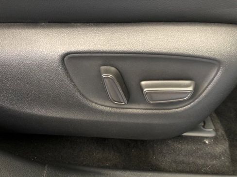 Used 2020 Toyota Highlander XLE image 59