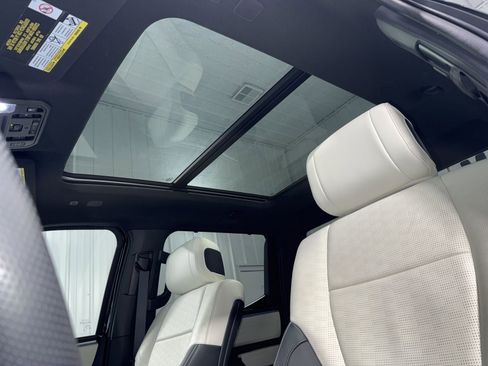 Used 2023 Toyota Tundra Capstone AWD/4WD image 24