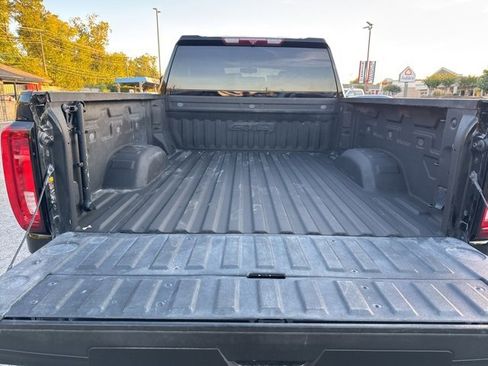 Used 2023 GMC Sierra 2500 AT4 image 29