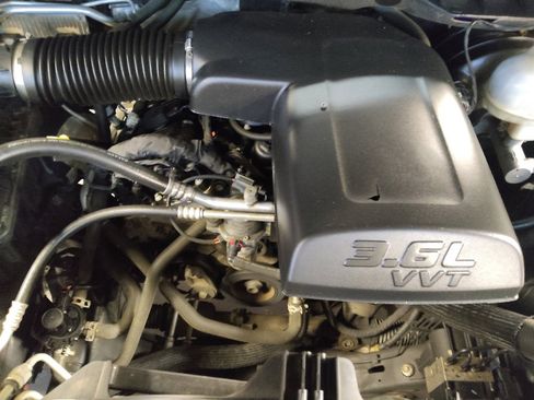 Used 2017 RAM 1500 Express image 30