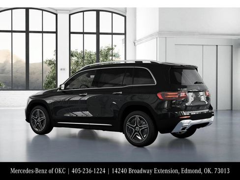 Used 2026 Mercedes-Benz GLB 250 image 30