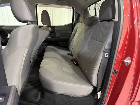 Used 2021 Toyota Tacoma SR5 w/ Technology Package image 10