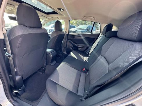 Used 2019 Subaru Impreza 2.0i Premium image 12