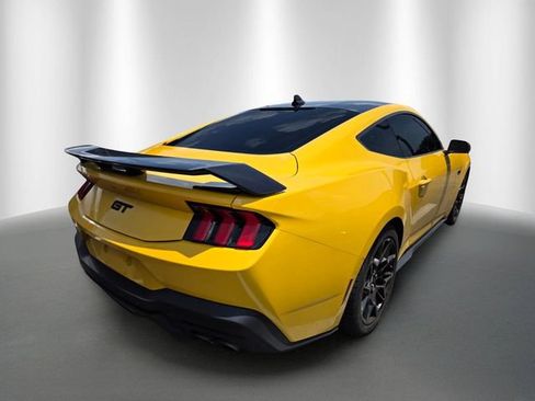 Used 2024 Ford Mustang GT Premium w/ GT Performance Package RWD image 3