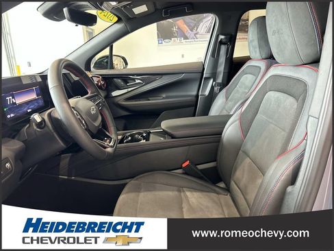 Used 2024 Chevrolet Blazer EV RS AWD/4WD image 13