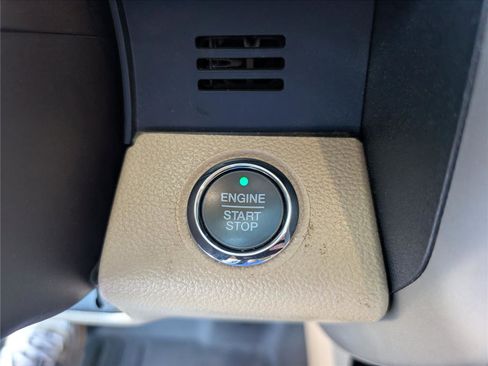 Used 2020 Ford F150 Lariat w/ Equipment Group 502A Luxury AWD/4WD image 20
