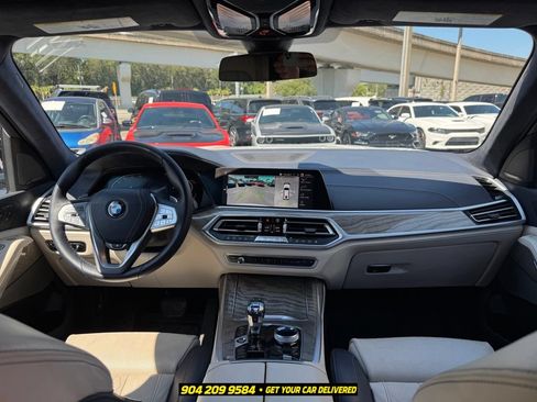 Used 2019 BMW X7 xDrive40i w/ Premium Package AWD/4WD image 39