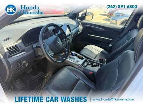 Used 2023 Honda Passport EX-L image 4