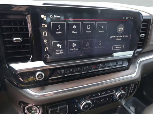 Used 2024 GMC Sierra 3500 SLT w/ SLT Premium Package image 17