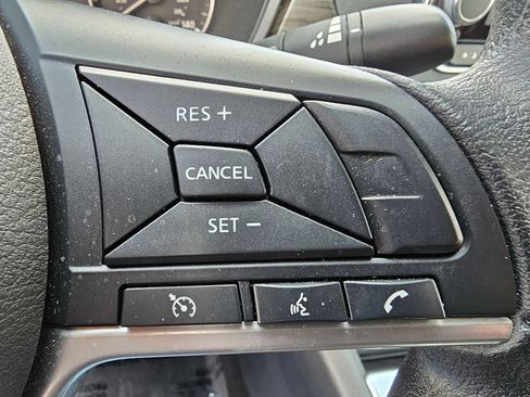 Used 2025 Nissan Altima 2.5 SV FWD image 21
