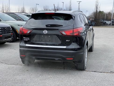 Used 2019 Nissan Rogue Sport SV w/ Technology Package image 7