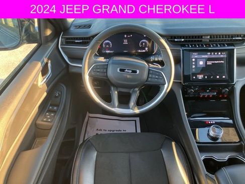 Used 2024 Jeep Grand Cherokee L Altitude image 22