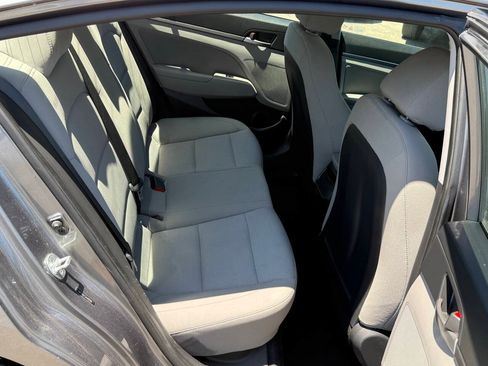 Used 2018 Hyundai Elantra SEL FWD image 17
