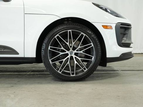 New 2025 Porsche Macan Turbo AWD/4WD image 41