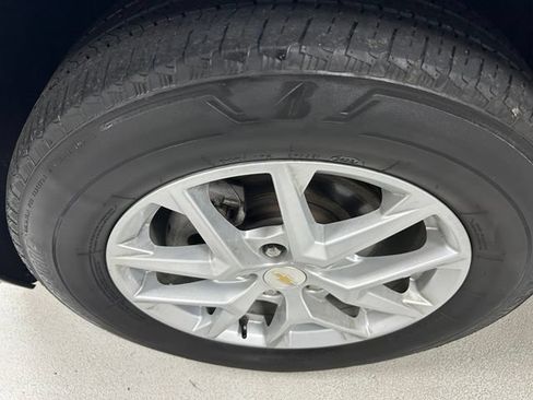 Used 2024 Chevrolet Equinox LT AWD/4WD image 9