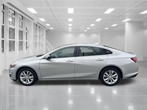 Used 2019 Chevrolet Malibu LT w/ Driver Confidence Package image 8