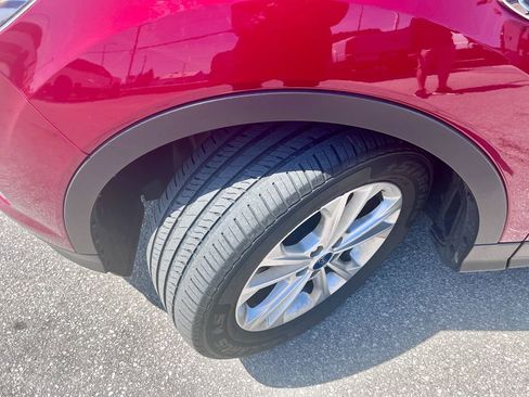 Used 2019 Ford Escape SE image 29