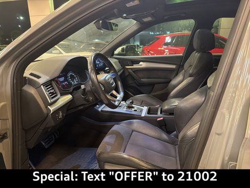Used 2019 Audi SQ5 Premium w/ Convenience Package image 6