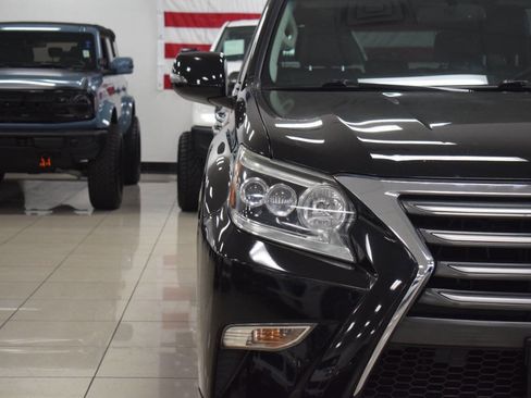 Used 2014 Lexus GX 460 image 10