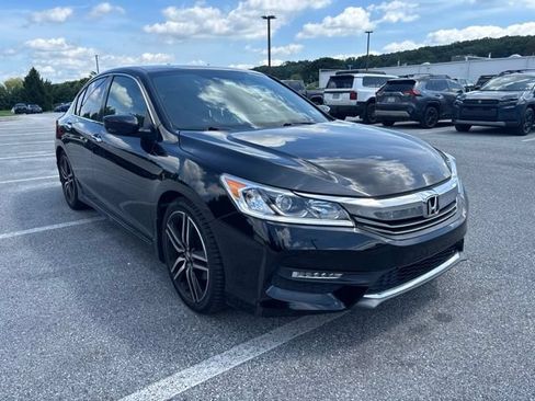 Used 2017 Honda Accord Sport image 3