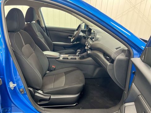 Used 2025 Nissan Sentra SV FWD image 21