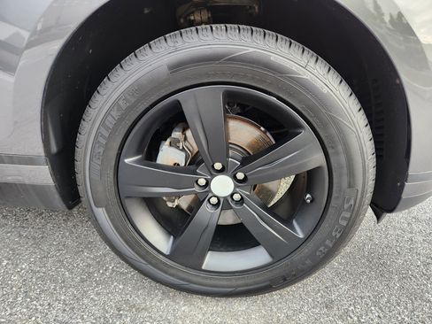 Used 2018 Land Rover Range Rover Velar S image 7