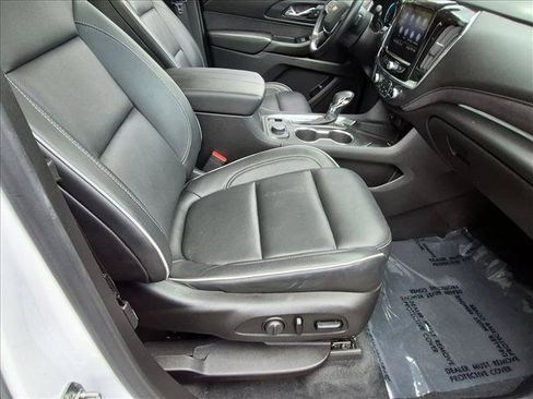 Used 2021 Chevrolet Traverse High Country FWD image 21
