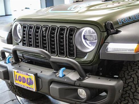 New 2023 Jeep Wrangler Unlimited Rubicon 4xe image 10