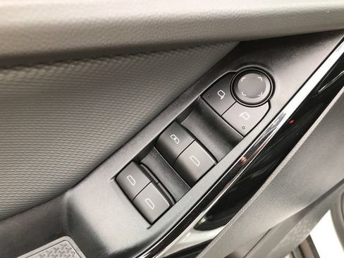 Certified 2026 Chevrolet Equinox LT AWD/4WD image 17