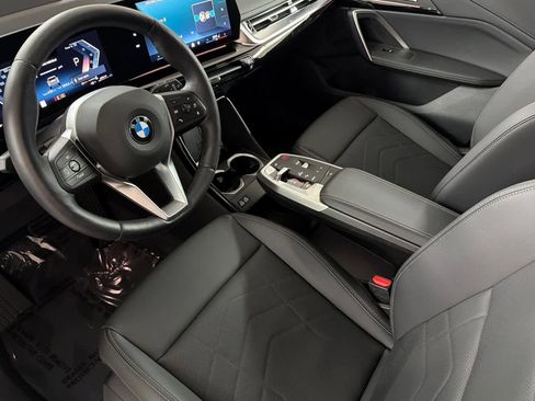 Used 2025 BMW X1 xDrive28i w/ Premium Package image 11