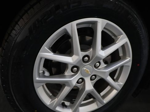 Used 2023 Chevrolet Equinox LT image 29