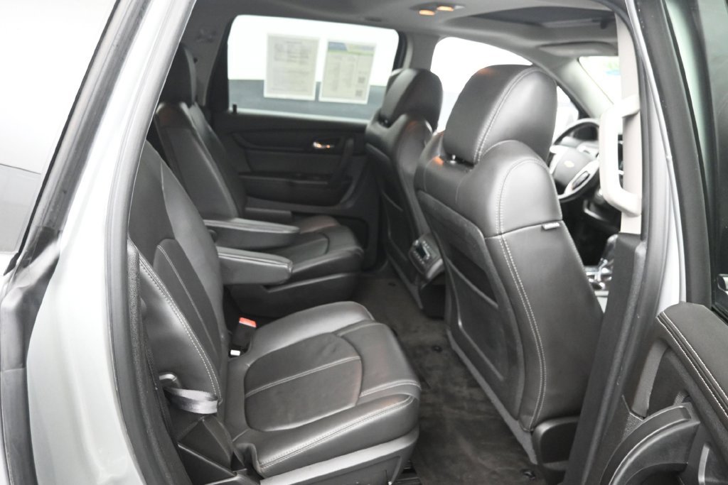 Used 2017 Chevrolet Traverse LT AWD/4WD image 19