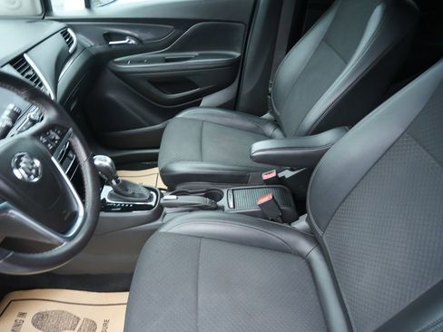 Used 2022 Buick Encore Preferred w/ Safety Package image 10