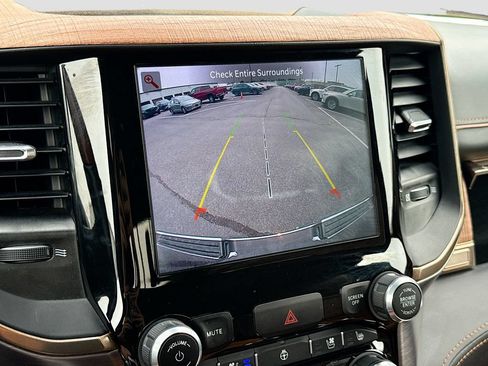 Used 2022 RAM 1500 Limited AWD/4WD image 18