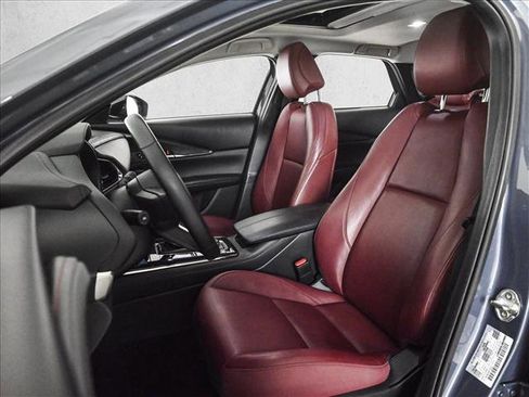 Used 2025 MAZDA CX-30 AWD 2.5 S w/ Preferred Package image 17