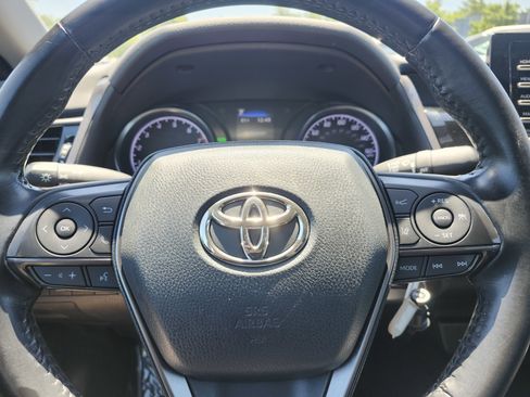 Used 2021 Toyota Camry SE FWD image 25
