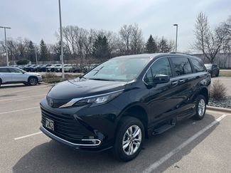 Used 2024 Toyota Sienna XLE w/ XLE Plus Package video 2