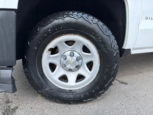 Used 2018 Chevrolet Silverado 1500 W/T w/ WT Fleet Convenience Package AWD/4WD image 9