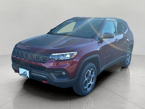 Used 2022 Jeep Compass Trailhawk w/ Trailhawk Elite Group AWD/4WD image 4