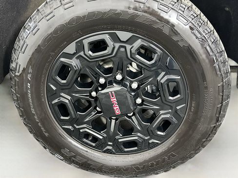 Used 2022 GMC Sierra 2500 AT4 AWD/4WD image 35