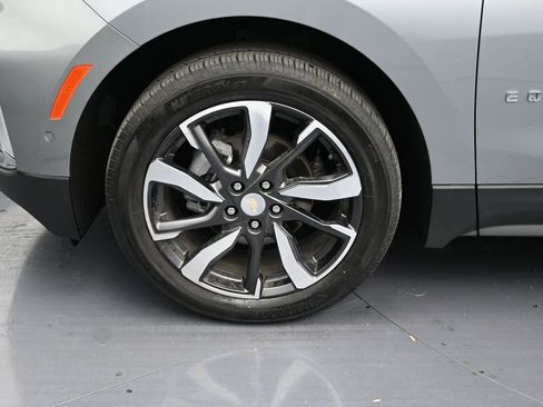 Used 2024 Chevrolet Equinox Premier FWD image 9