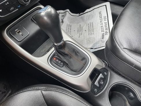 Used 2020 Jeep Compass Latitude image 19