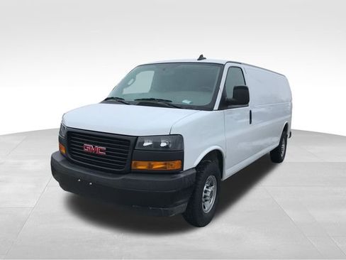 Used 2024 GMC Savana 2500 Extended w/ Driver Convenience Package image 10